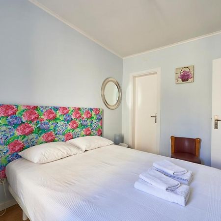 Elegant Riverview Apartment In Historical Lissabon Exterior foto