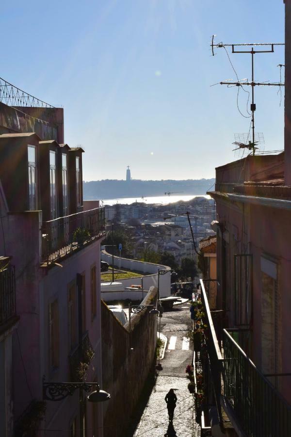 Elegant Riverview Apartment In Historical Lissabon Exterior foto